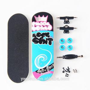 Fingerboard Skateboard <span class=keywords><strong>Mini</strong></span> Finger Boards <span class=keywords><strong>Skate</strong></span> Truck Fingerboard Deck Finger Skateboard pour <span class=keywords><strong>jouet</strong></span> pour enfants - Product Image 3