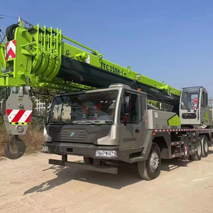 Grue sur camion hydraulique Zoomlion d'occasion de 50 tonnes, moteur et pompe hydrauliques d'origine, camion robuste avec grue - Product Image 1