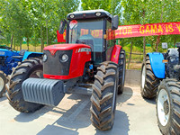 Tractor Massey Ferguson Usado a Precio Económico, 100hp 120hp MF1004 MF1204 para Agricultura con Implementos Agrícolas