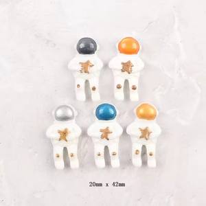 Encantos de cabujón de resina con diseño de <span class=keywords><strong>astronauta</strong></span> de transbordador espacial de espalda plana de estilo Artificial para uso de recuerdo Tema de planeta inspirado - Product Image 5