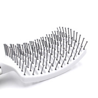 LUMA Wholesales Brosse à cheveux de massage en plastique et nylon incurvée pour un soufflage plus rapide