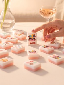 Juego de Mahjong Americano de Doble Capa de Plástico con Diseño de Gato de Gelatina para 4 Jugadores, Mini Fichas de Mahjong para Jugar a Mano, en Stock - Product Image 1