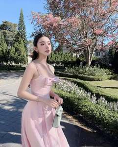 Robe de soirée longue élégante rose clair pour femme, bretelles spaghetti, nœud, robe de bal personnalisée OEM/ODM, robe de soirée estivale douce - Product Image 2