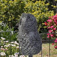 Statue de Hibou Bébé en Plastique pour Chasse et Dissuasion d'Oiseaux dans le Jardin et l'Extérieur