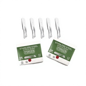 Lames faciales manuelles stériles certifiées CE, en acier au carbone ultra-affûtées pour les cheveux, par Endochoice Medical - Product Image 2
