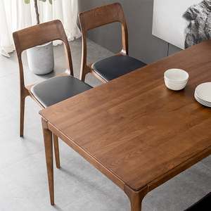 Chaise de salle à manger moderne en noyer SINTERIOR, assise en cuir noir, structure en bois massif, dossier incurvé, mobilier de cuisine haut de gamme - Product Image 3