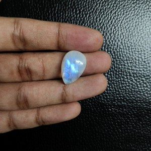 Natural <b>Rainbow</b> Moonstone Cabochon 15Ct 20x14mm Loose Gemstone Bulk Supplier Manufacturer India - Product Image 3