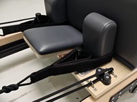 Lit de Pilates Reformer en bois d'érable pliable, réglable et portable, personnalisé pour studio de Pilates et bien-être