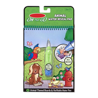 Livre de peinture à l'eau magique de dessin de coloriage de griffonnage magique de l'éducation précoce des enfants avec le stylo d'eau pour des enfants