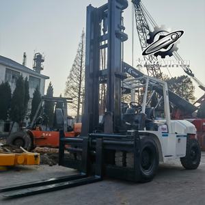 Montacargas TCM FD100Z8 de 10 toneladas, montacargas usado de Japón, 10 toneladas, motor Isuzu 6BG1, máquina usada, montacargas a gasolina, 3000 mm, 10000 kg - Product Image 5