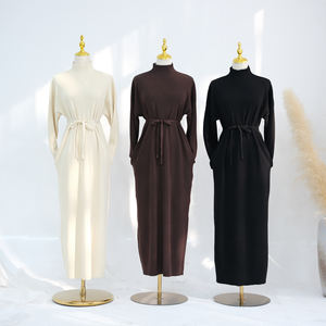 Loriya Damen dezente Freizeitkleider Großhandel Winterstrickstoff Abaya Frühling/Herbst traditionelle muslimische Bekleidungsaccessoires - Product Image 4