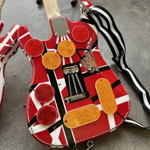 Stock Edward Eddie Van Halen Heavy Relic Red Franken Guitarra elétrica Preto Branco Stripes Floyd Rose Tremolo Ponte inclinada