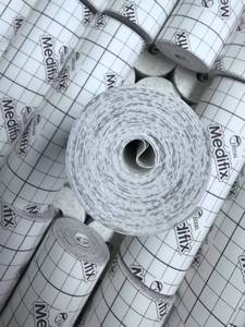 Pansement adhésif transparent fixe, rouleau de pansement <span class=keywords><strong>pour</strong></span> tatouage - Pansement adhésif transparent imperméable, <span class=keywords><strong>fixateur</strong></span> de pansement - Product Image 5