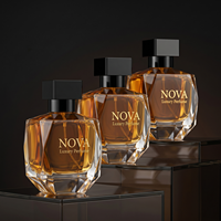 Flacons de parfum carrés de luxe en verre 30ml 50ml 100ml vides mats transparents personnalisés avec pulvérisateur à pompe et col serti, emballage en boîte
