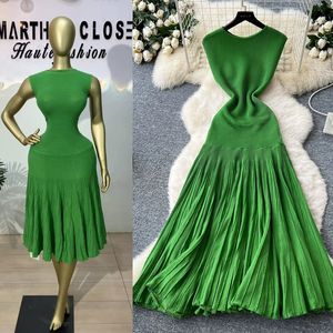 Elegante Vestido Midi Verde de Verano sin Mangas con Corte Imperio y Pliegues para Mujer, Vestido Casual con Encaje y Patchwork - Product Image 2