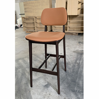 Mobilier d'hôtel d'utilisation commerciale de chaise de barre de coussin en cuir mou en bois solide