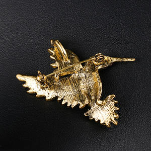 Spilla di Cristallo a Forma di Colibrì Weiman, Lussuosa Spilla da Donna in Lega Placcata Oro, Design Personalizzabile - Product Image 5