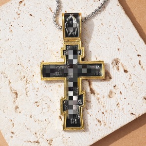 Collier pendentif croix pour homme, en alliage de zinc noir, finition antique dorée, serti de pierres, forme croix rétro, bijou cadeau - Product Image 4