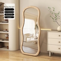 Miroir sur pied pleine longueur design vague moderne avec cadre en bois et loupe, pour chambre à coucher, fixation murale