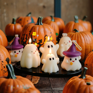 Vela artística con forma de fantasma para decoración del hogar, hecha a mano, de cera de soja, para Halloween, ecológica y de larga duración - Product Image 2