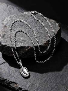 Collana Impermeabile da Uomo, Gioielli <span class=keywords><strong>Maschili</strong></span> in Acciaio Inossidabile Placcato <span class=keywords><strong>Oro</strong></span> 18K PVD, Elegante Ciondolo a Forma di Spada - Product Image 4