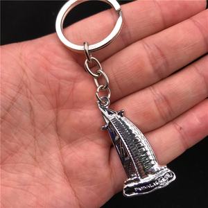 Porte-clés en métal commémoratif personnalisé avec logo, <span class=keywords><strong>mini</strong></span> <span class=keywords><strong>France</strong></span>, Italie, Royaume-Uni, Dubaï, Égypte, vente chaude 2024, porte-clés pour voiture, sac, souvenir - Product Image 3