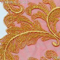 Bordure en dentelle brodée de tulle rouge 23 cm avec plumes métalliques dorées brillantes pour robe de soirée et décoration de costume