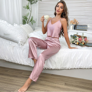 Bán buôn tùy chỉnh mượt mềm v-cổ treo quần đồ ngủ hai bộ tiêu chuẩn Châu Âu Mã - Product Image 4