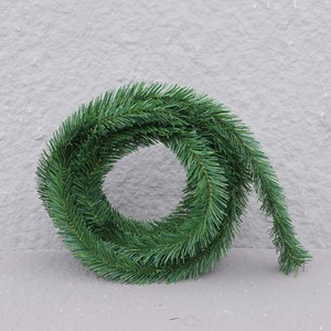 Guirlande de Noël Wenwen 5,5 m, simulation de verdure, décoration intérieure, à suspendre au mur, pour hôtels, centres commerciaux, DIY - Product Image 1