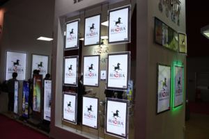 กล่องไฟคริสตัลสำหรับแสดงที่หน้าต่างร้านอาหารแบบแขวน - Product Image 5