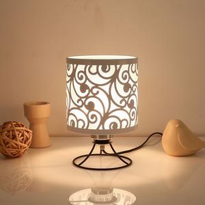 Lampe de table en fer forgé créative nordique, romantique, à économie d'énergie, protection des yeux, lampe de chevet, lampe d'allaitement confortable, décorative - Product Image 4