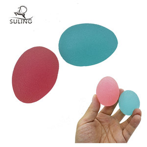 Precio bajo al por mayor juguetes dedo de silicona de agarre huevo bola suave terapia deportes agarre mano Bola de masaje - Product Image 1