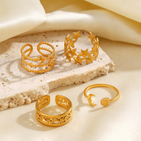 Cincin Pentagram Bintang dan Bulan Berlapis Emas Trendy, Cincin Pernikahan Pertunangan Ulang Tahun Minimalis dari Baja Anti Karat untuk Wanita