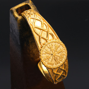 Pulsera de Acero de Titanio para Hombre, Estilo Vikingo, Celta, Retro, Punk, con Brújula, Joyería de Mano de Primera Calidad, Venta al Por Mayor - Product Image 3