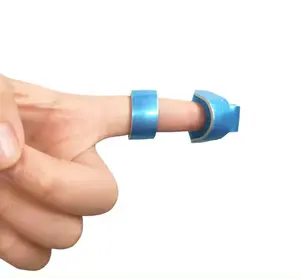 康复治疗用品金属衬垫手指夹板稳定器，带软泡沫内部和环带