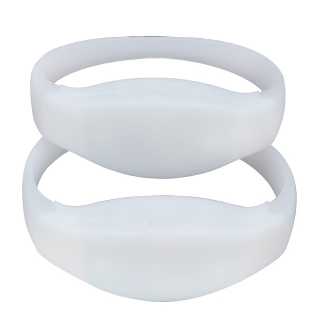 Remote Controlled Wireless LED Bracelets Festival Party Light up Wristbands Concert Event Glow Pulsera Supplies