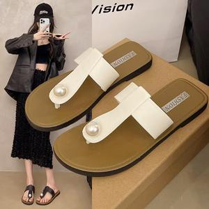 Zapatos de playa de suela blanda, versátiles y a la moda, para usar con pantuflas planas informales para mujer. - Product Image 5