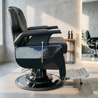 Fauteuil de barbier inclinable hydraulique en cuir PU noir avec dossier extra large et rotation à 360° °   Repose-pieds pivotant et réglable pour salon de coiffure