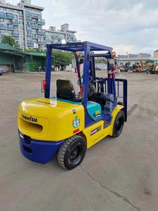 Montacargas Diésel Usado de 3 Toneladas en Venta, Modelo FD30-14, Transpaleta de Servicio Pesado en Buenas Condiciones, Motor Japonés Confiable, 1 Año de Garantía - Product Image 4