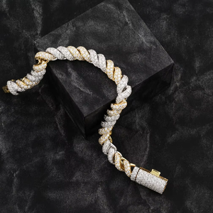 Bracelet cubain moderne en argent |   Bijoux ethniques pour femmes sertis de diamants cultivés en laboratoire certifiés IGI à deux rangs - Product Image 1