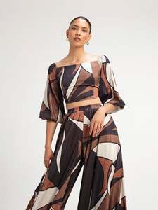 Oem Tùy Chỉnh Thời Trang Mô Hình Thanh Lịch Nửa Tay Áo Crop Tops Áo + Quần Chân Rộng Quần Phù Hợp Với 2 Mảnh Thiết Lập Phụ Nữ Quần Áo - Product Image 2