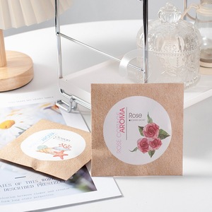 Sac d'emballage de sachets de désodorisant de voiture avec logo personnalisé Sachet d'arôme Sachets suspendus pour armoire chambre <span class=keywords><strong>valise</strong></span> de voiture - Product Image 4