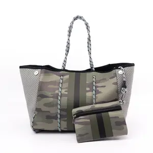 Toptan kamuflaj şerit tasarım neopren moda özelleştirilmiş plaj el çantası su geçirmez neopren bez plaj çantası
