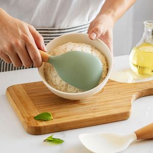 Utensilios de cocina personalizados al por mayor: espátula, cuchara antiadherente, cuchara de silicona para cocinar arroz con mango de madera - Product Image 4