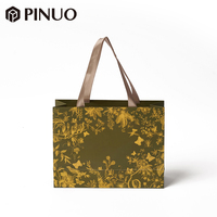 Sac cadeau en papier vert de luxe PINUO, imprimé floral doré avec papillon, ruban personnalisé, sac fourre-tout pour emballage de bijoux