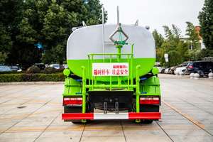 डींगफेंग 4x2 कुशल स्ट्रीट स्प्रिंकलर ट्रक जल परिवहन गाड़ी डीजल इंजन और पंप के साथ सड़क छिड़कने के लिए - Product Image 5