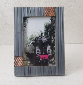 White Pink Great Combination <b>Resin</b> Photo <b>Frame</b> With Brass Design Wholesale Hot Selling Eco Friendly Fashionable Picture <b>Frame</b> - Product Image 2