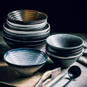 Tazones de Cerámica Negra Rústicos Japoneses de 4.5/7/8 y 9 Pulgadas para <span class=keywords><strong>Sopa</strong></span> Ramen, Tazón de Gres para Servir en <span class=keywords><strong>Restaurantes</strong></span>, Fiestas y Fideos - Product Image 2