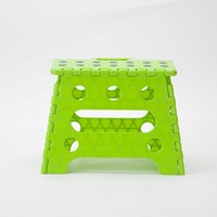 Chaise pliante portable en plastique pour l'intérieur et l'extérieur, légère, pour enfants et adultes