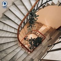 Escalier flottant cantilever de qualité supérieure au design industriel, avec support dissimulé, durable et sûr, en bois/acier inoxydable